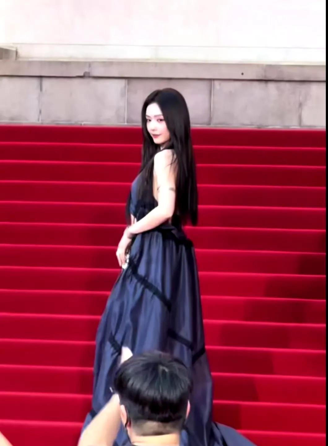 #不敢想蔡文静一个人在家有多忙#