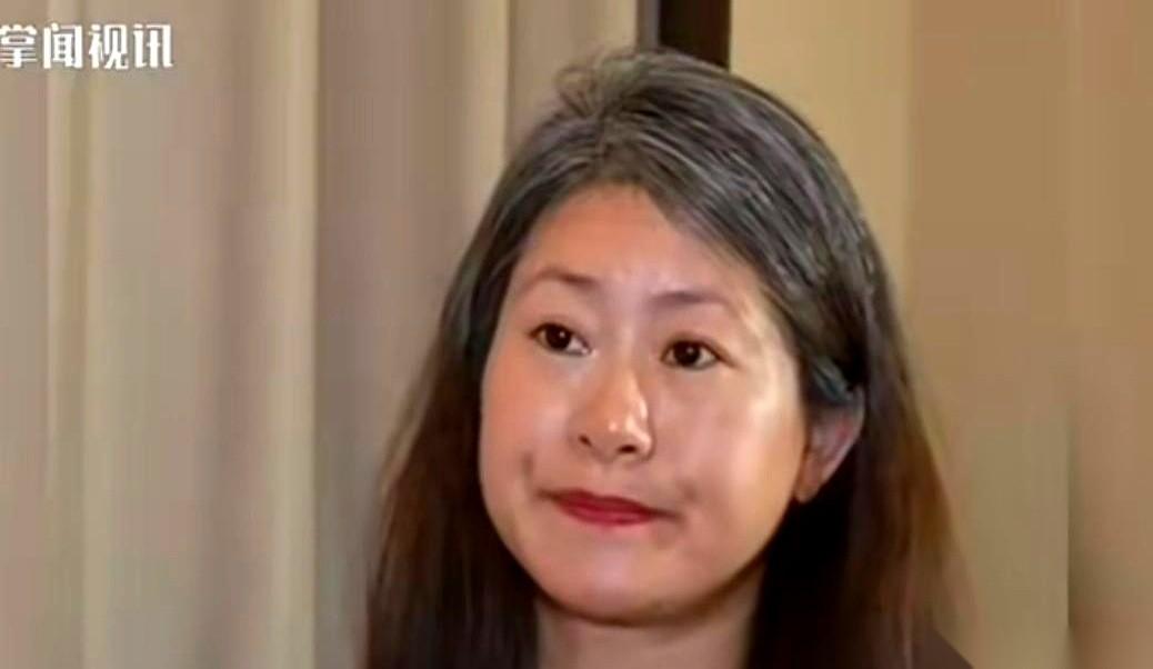 我站在自己家门口，听见我9岁的亲儿子，管我闺蜜叫“妈”。那一刻，天都塌了。什