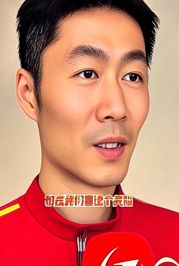 王励勤：王楚钦的比赛用拍坏掉不是巧合三天之内王楚钦和孙颖莎的比赛用拍都坏掉了，