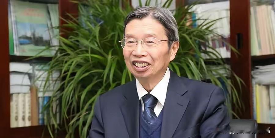 看了今年七一勋章的获得者里，竟然有一位已经去世的人，我一查他的资料，直接给我震惊