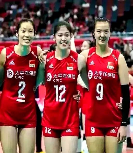 获得“教练终身奖”的郎平，一生的五大得意弟子：猛地看到朱婷名字后面那个（