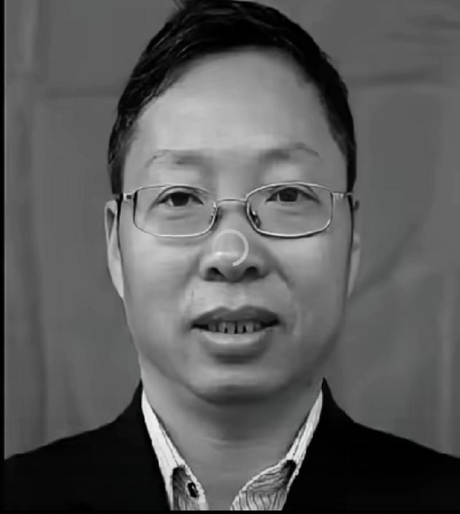 中山大学的陈振兴教授，走了。一辈子没停过的人，退休手续刚办完，人就没了。连一天