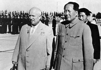 赫鲁晓夫回忆说，有一次和毛泽东喝茶聊天，他问，“有多少征服者进入过中国？”然后他