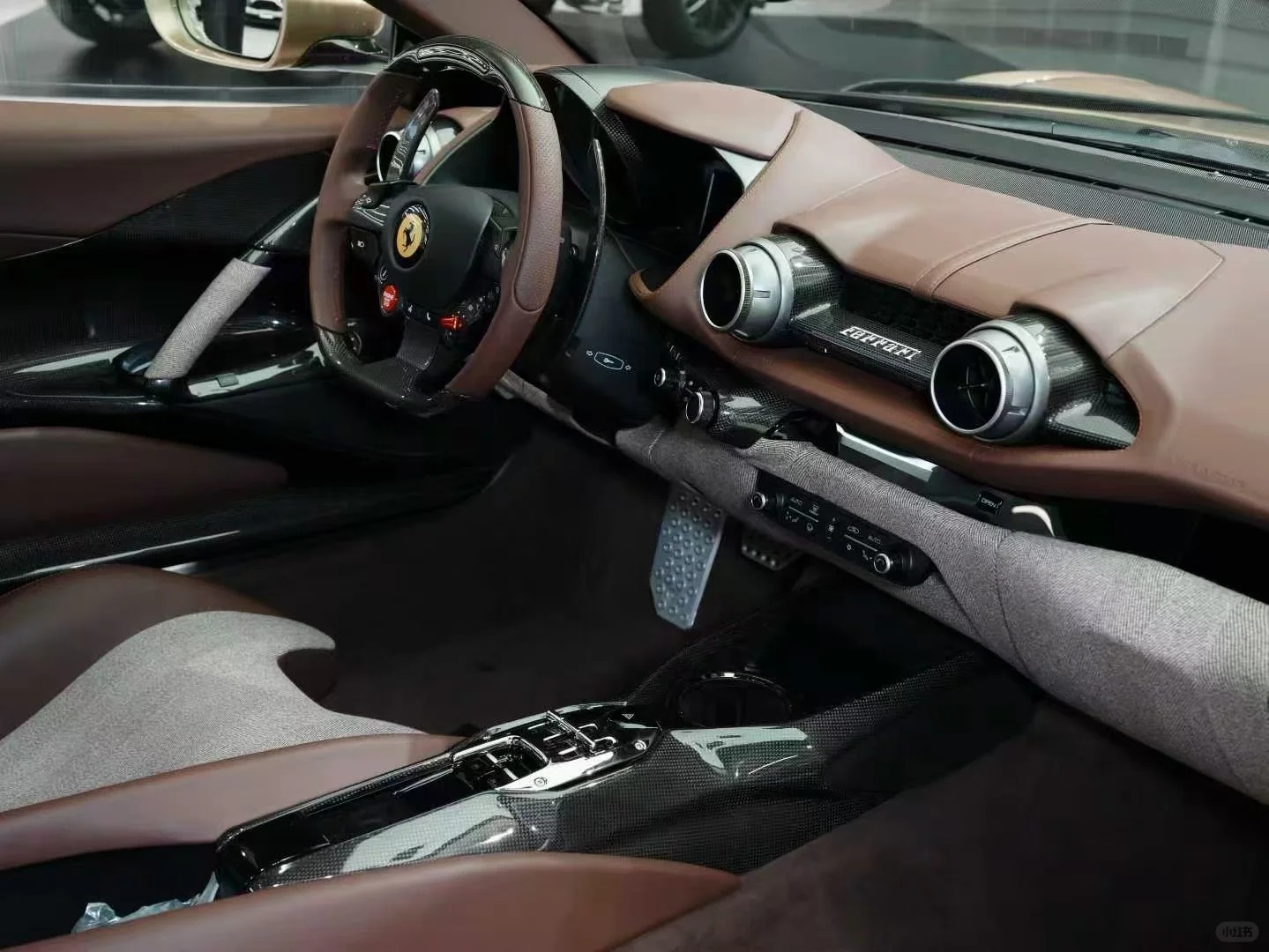 好车分享Ferrari812Competizione，晓的812C卖了，这