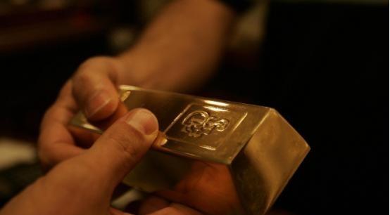 什么叫国家级庞氏骗局？黎巴嫩就给全世界上了最惨烈的一课。当一个国家把金融运作