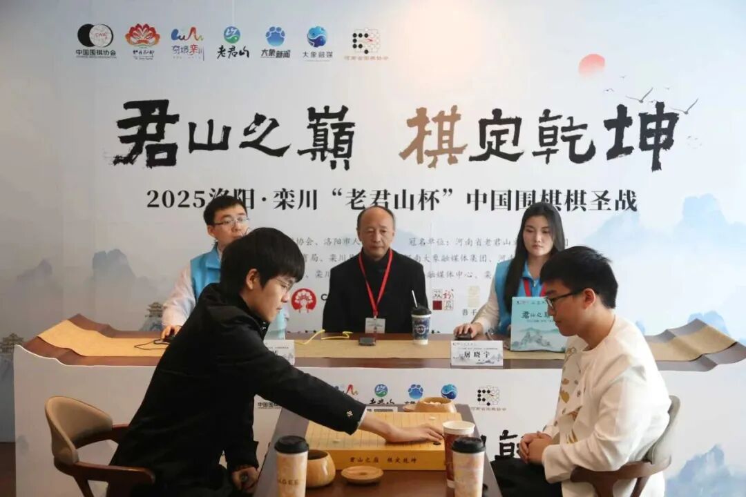 LG杯风波后再夺冠, 柯洁落泪回应: 围棋带来很多痛苦
