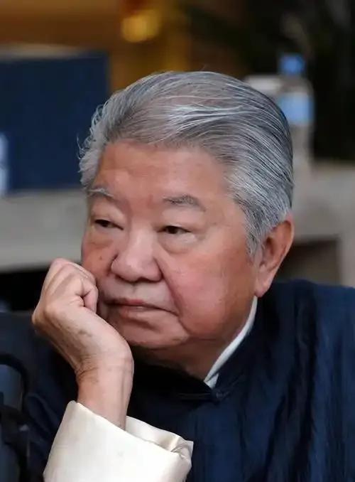 香港风流才子蔡澜走了，不是死于孤独，也不是死于寂寞，而是死于疾病！蔡澜先
