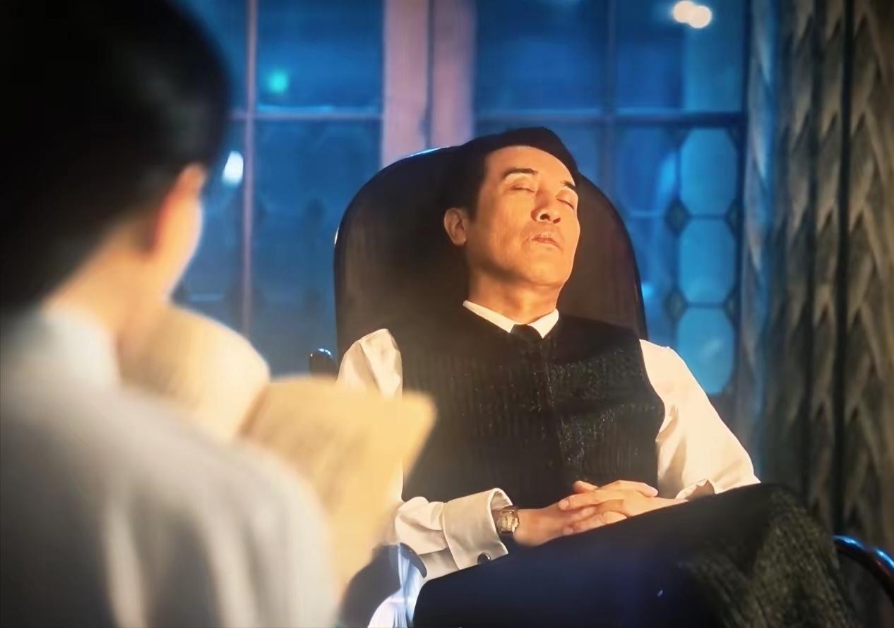 追剧《八千里路云和月》田家泰找丁玉娇为她读书催眠，是他的癖好还是另有目的？孟万福