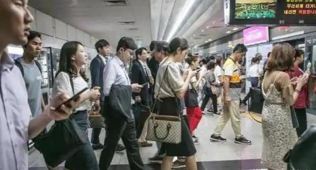 “中国准备什么时候把万里长城还给我们？”此话出自一韩国网友曾经在国外平台的问答，