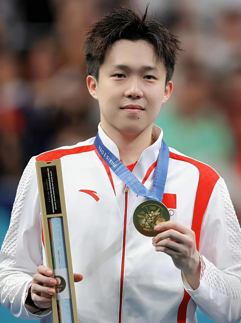 国乒男队夺冠真的希望不大吗？伦敦世乒赛国乒男队的阵容不是很强，而且数名队员都有伤