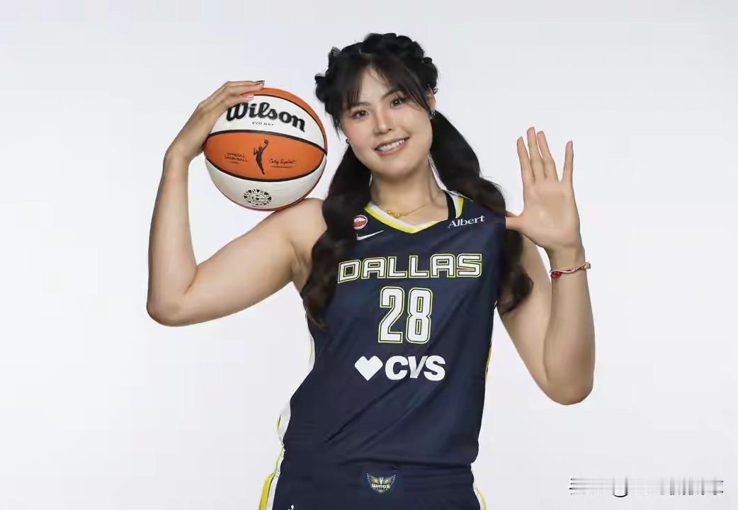 中国女篮球员李月汝终于再次斩获两双！在今天达拉斯飞翼以96：91力克芝加哥天空的