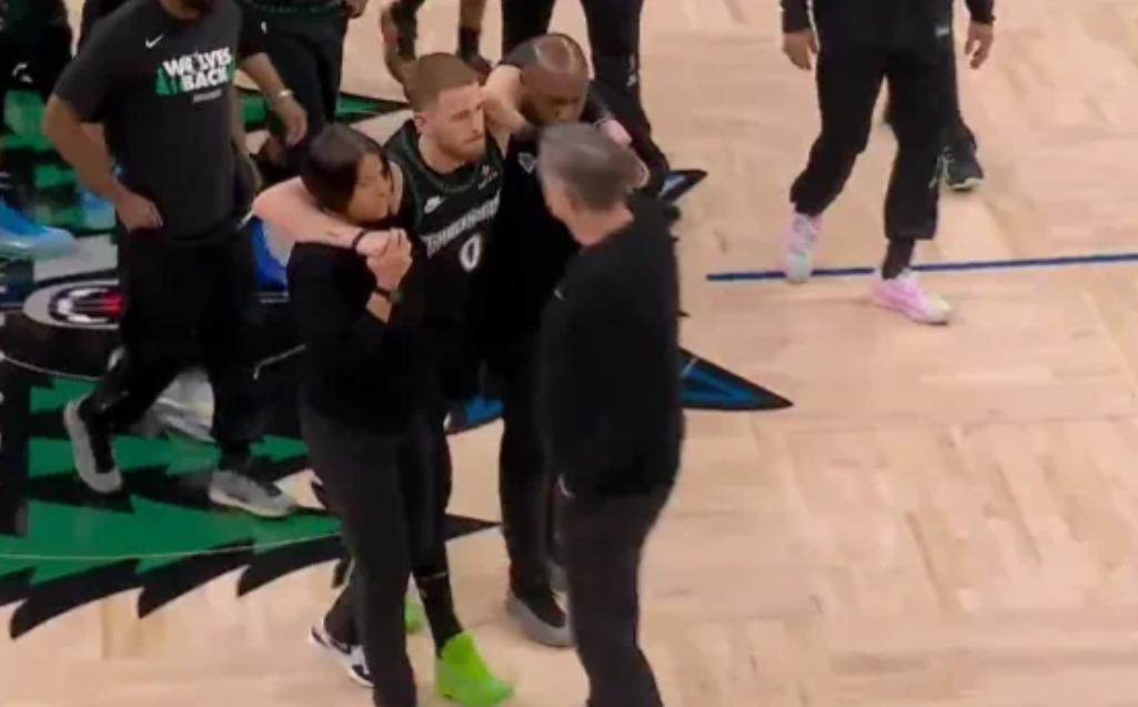 掘金的运气也太好了吧，森林狼一场比赛半场还没打完伤了2个主力，第一节迪温琴佐无对