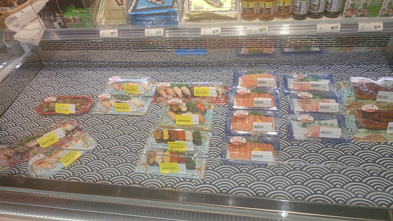 下周一股市方向，大概率还是化工原料方向。第一调整一段时间了，我们不说科技会差