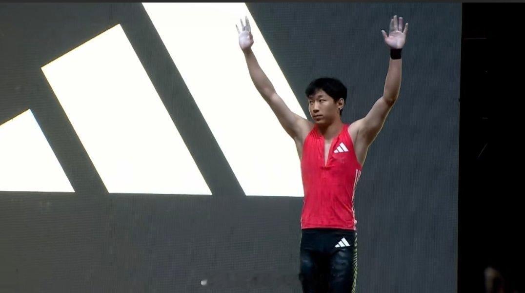 5米63更高的成功率，钟涛拿下中国田径街头巡回赛杭州站冠军。姚捷、刘睿获得二三