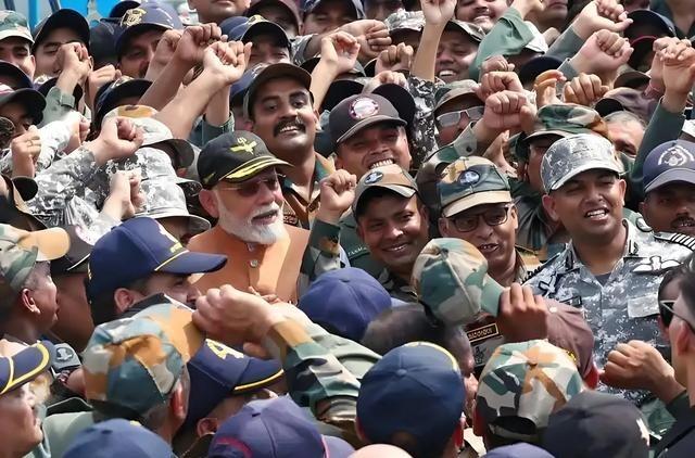 印度为什么一点也不害怕强大的邻居，还表现出强硬的态度？在全世界所有的国家中，最不