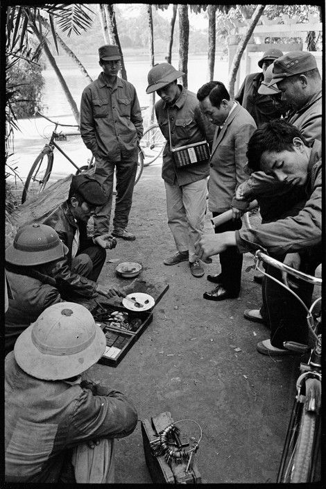 早，恰饭冇？（1976年越南河内）