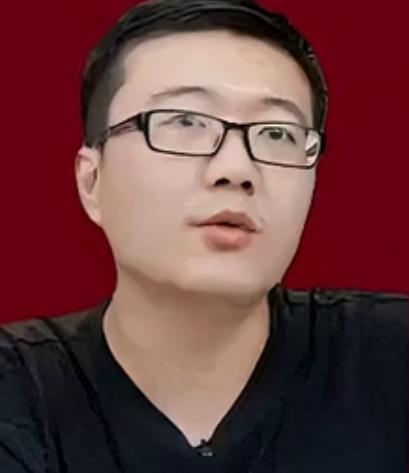 乒坛莱维提醒王楚钦封训期间别白费功夫，因为松岛排不上号。评论员莱维提醒王