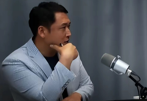 这个韩国专家太敢说了！他表示如果美国把所有军事力量都集结起来去攻打中国，就算是1