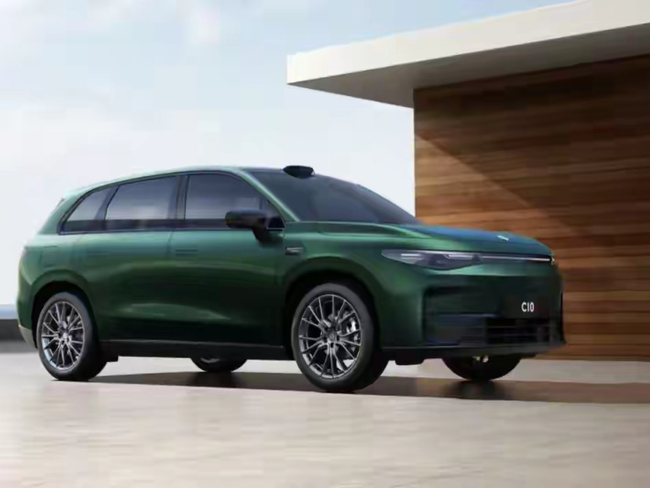 以星途ET7来了，不是又一款新车，是奇瑞憋了两年的翻身仗。