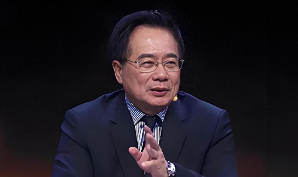 被大陆官媒点名后，蔡正元联合一人，再批郑丽文，侯汉廷表态亮了台岛政坛最近风波