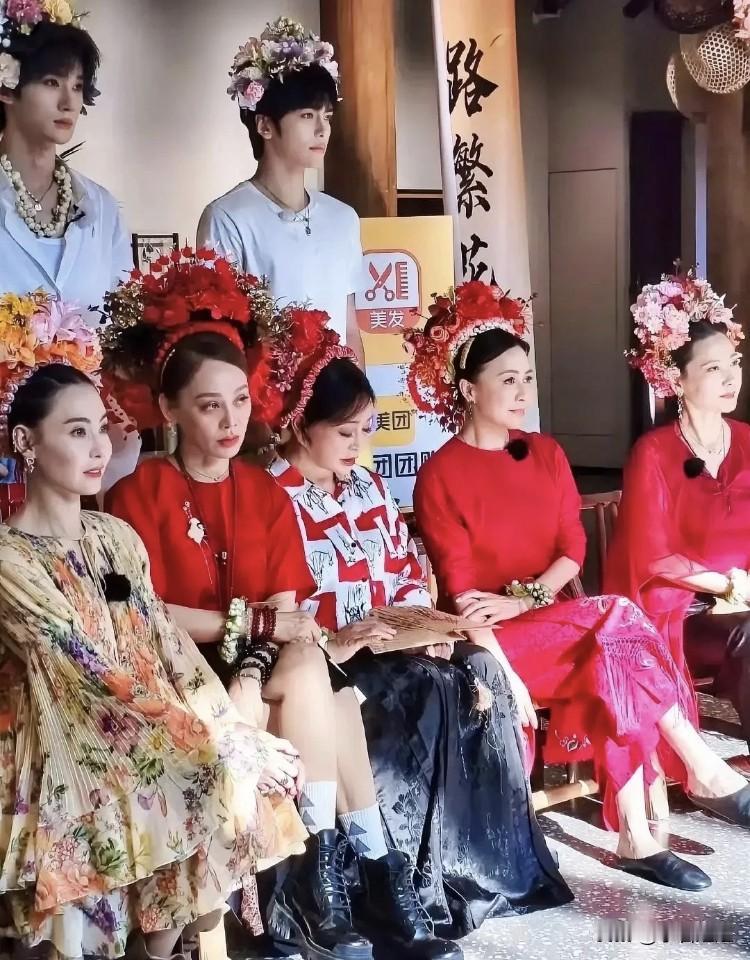 你们发现没？《一路繁花2》播完，最惨的不是没红，而是被骂到不敢上网！