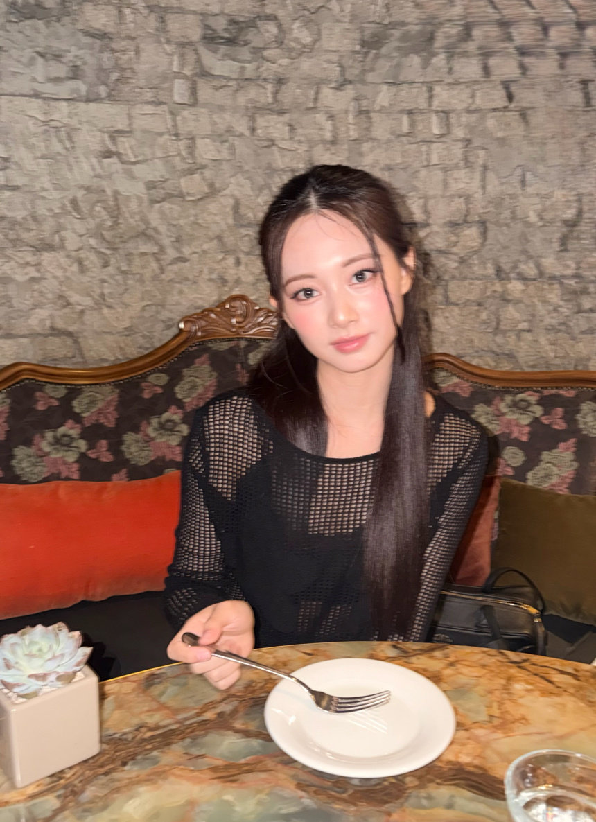 子🫧：今天的拍摄真的太开心了可惜的是我不能剧透任何内容什么什么什么…​