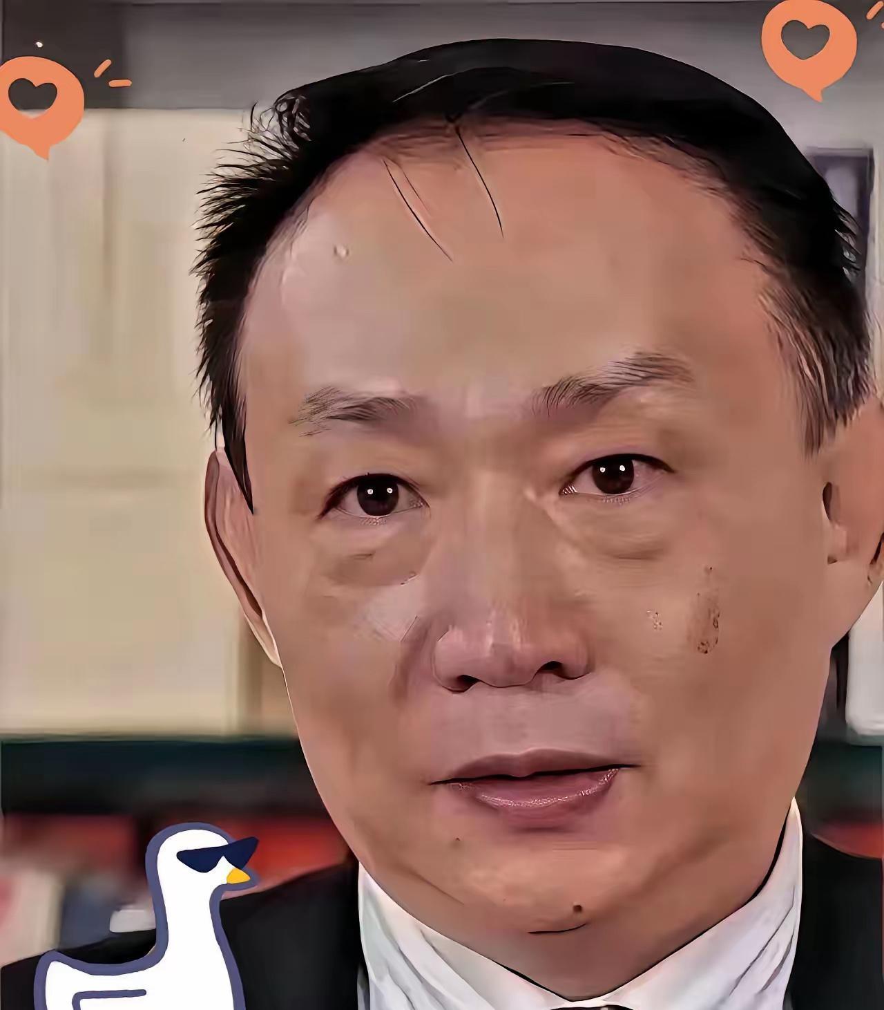 满网都在猜那个把资产搬空的“通天大佬”是谁，大家越猜越揪心，心里满是感慨又透着深