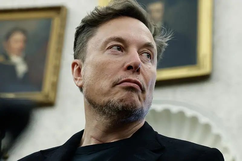 马斯克称其恢复全天候工作状态