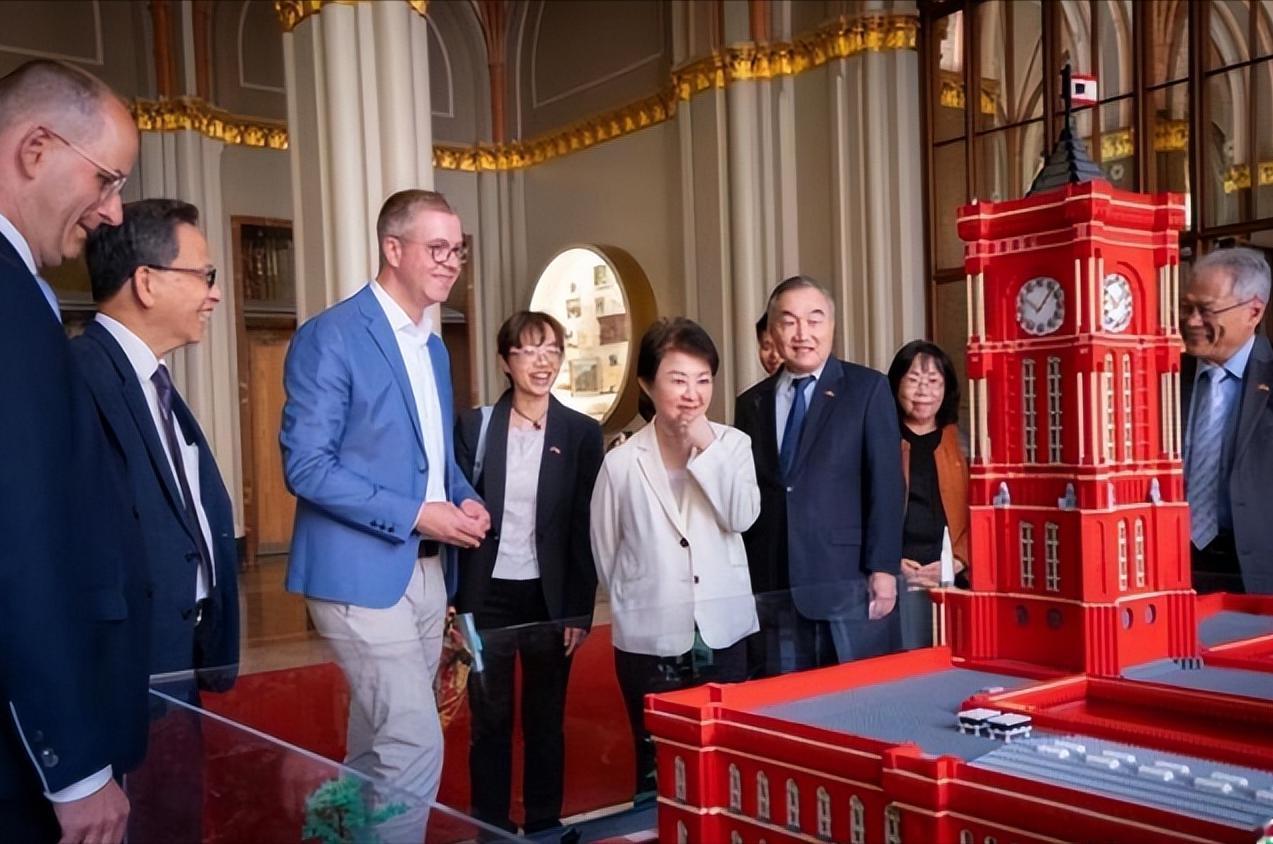 公然越界！卢秀燕，在德国捅了大篓子！6月10日，正在德国进行访问的中国