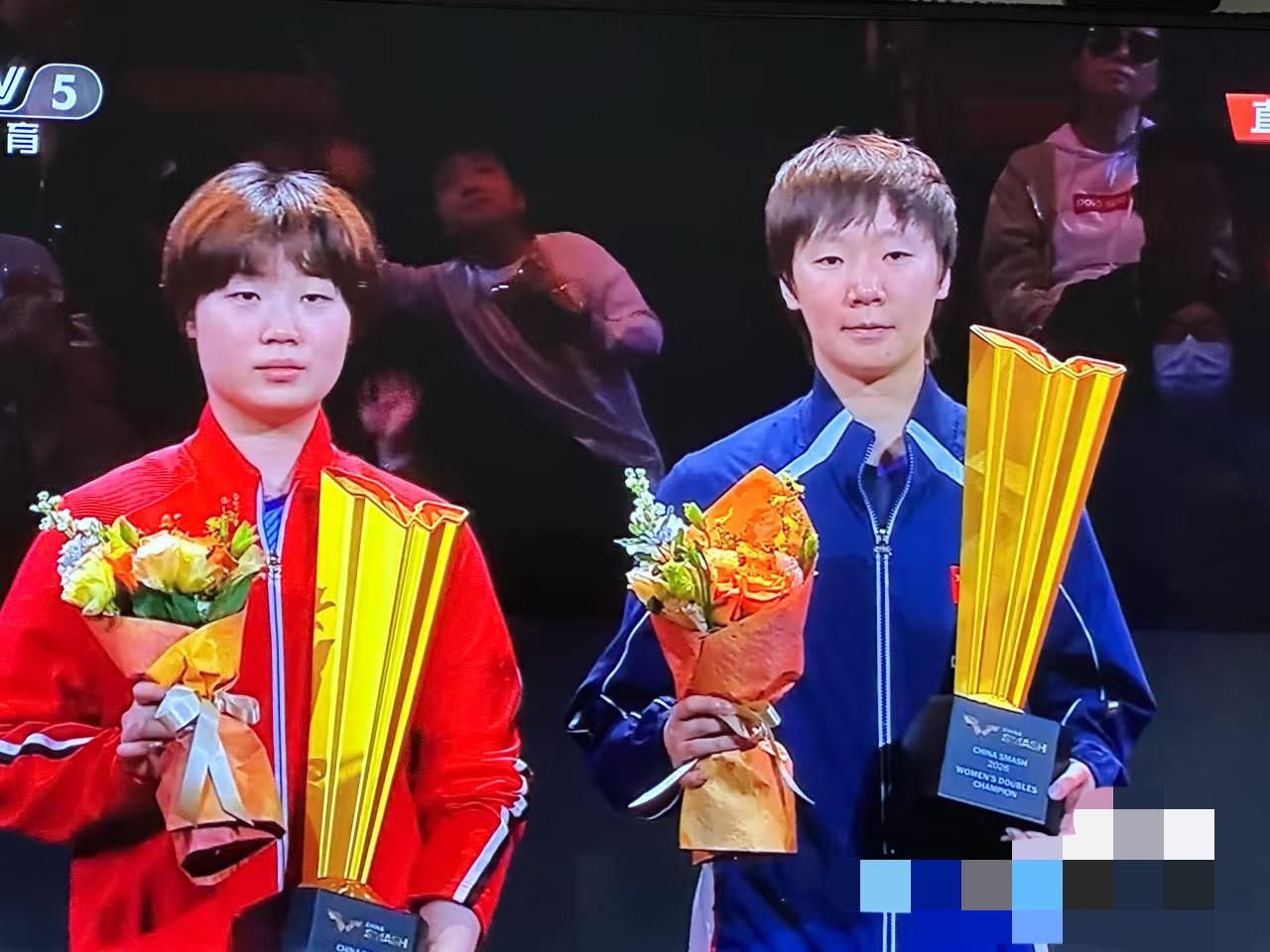 不负众望啊，王曼昱4:0横扫佐藤瞳，夺得WTT中国大满贯女单冠军🏆！10月1