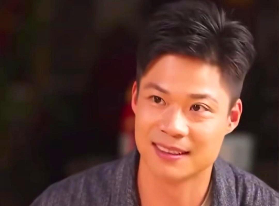 亚洲飞人苏炳添的儿子，校运会接力赛竟然没选上？这事儿听着就挺魔幻的。搞30米