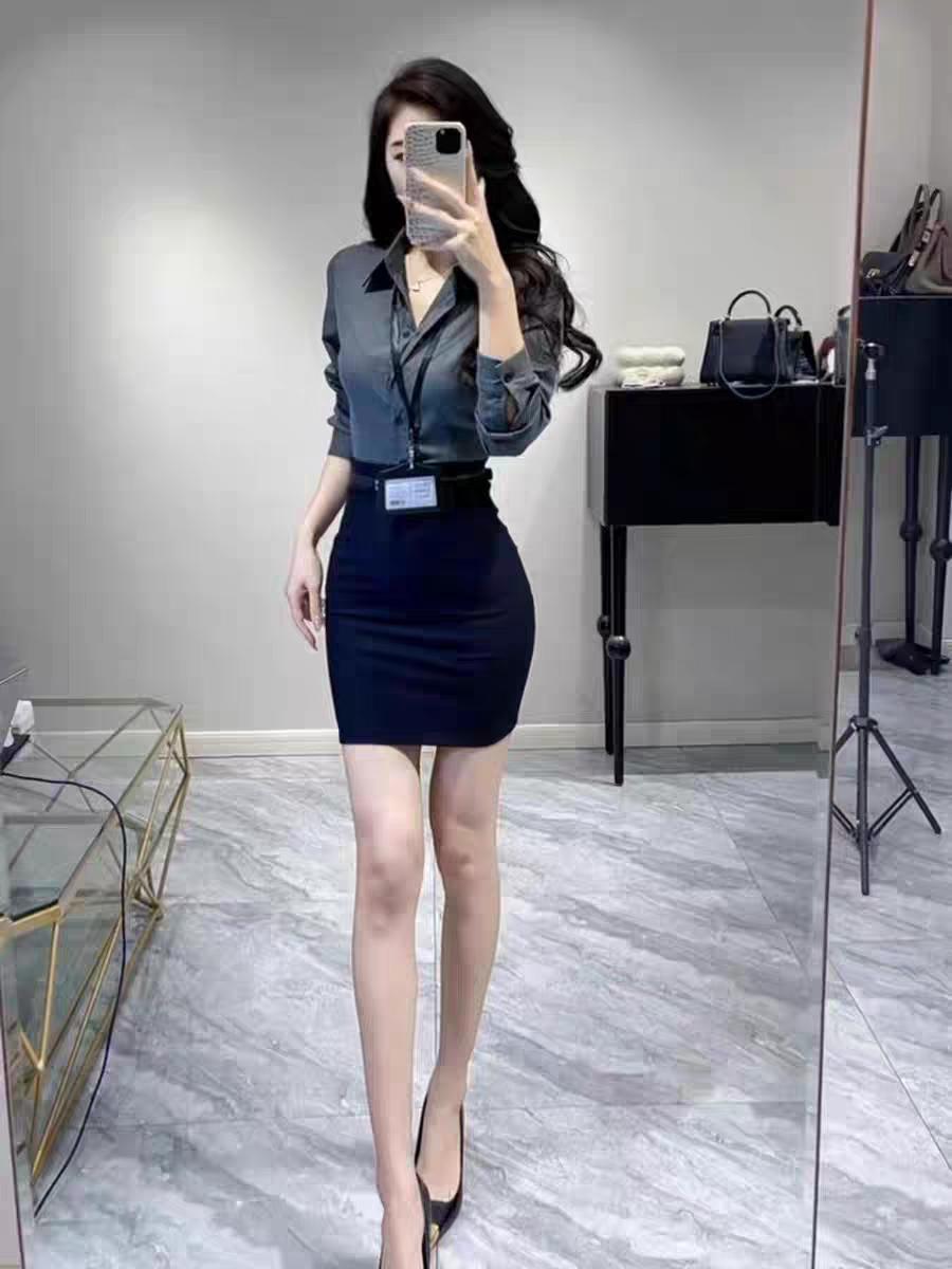职场丽人如何搭配黑色半身裙