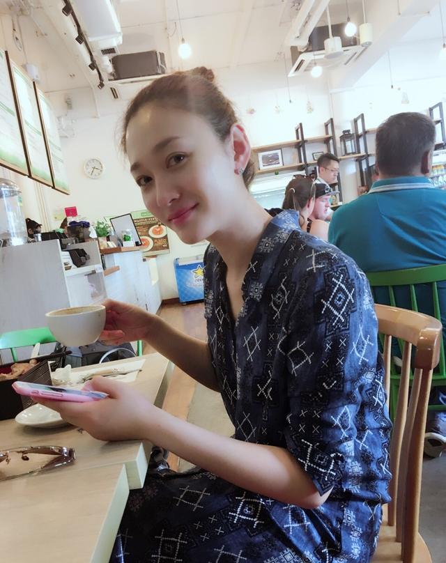 女人一定要拎清楚：外人再温柔，也别越过婚姻的底线身边前阵子刚发生一件让人唏