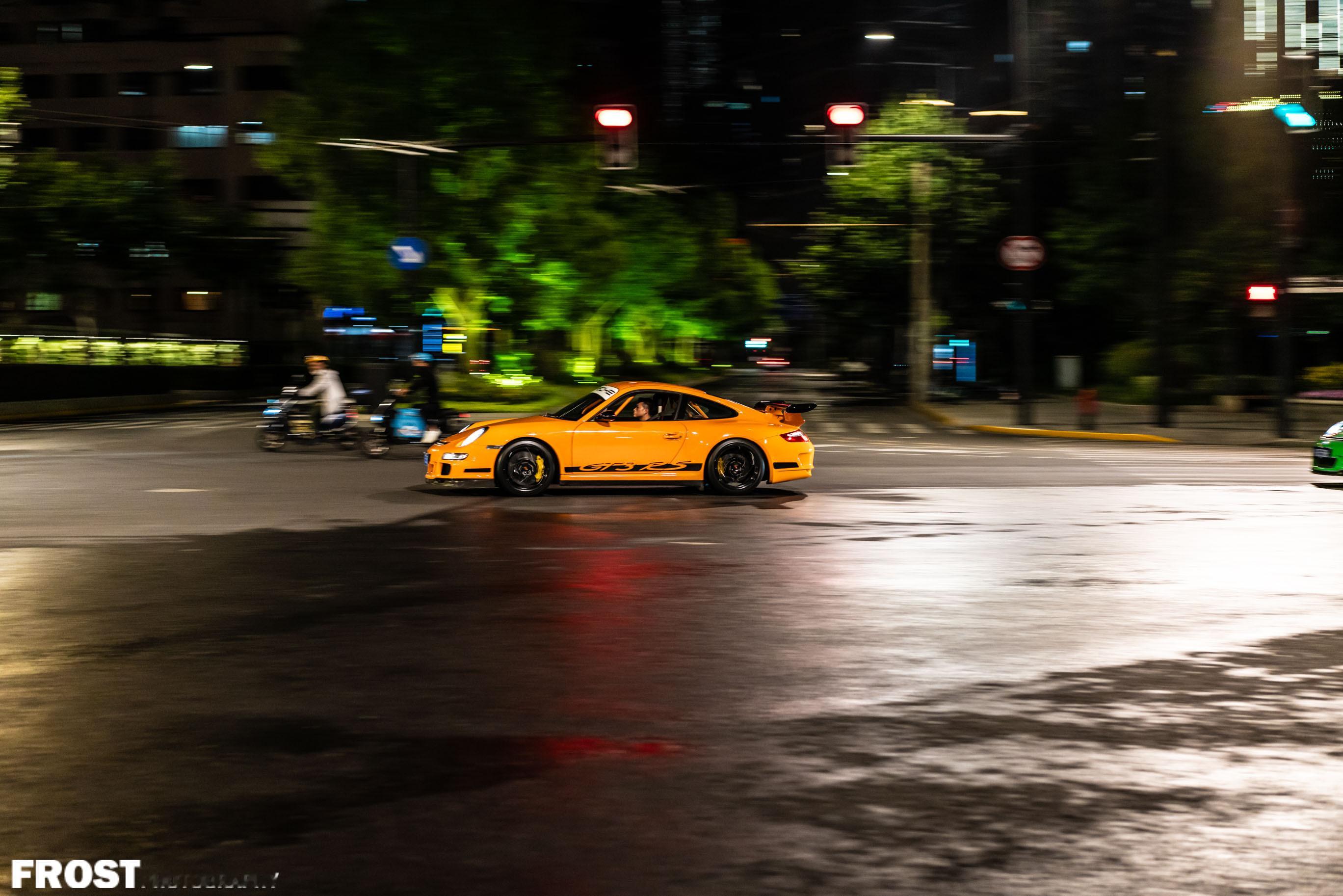997的gt3rs国内有多少啊，该不会是个位数吧一些魔都街拍的保时捷gt3rs，