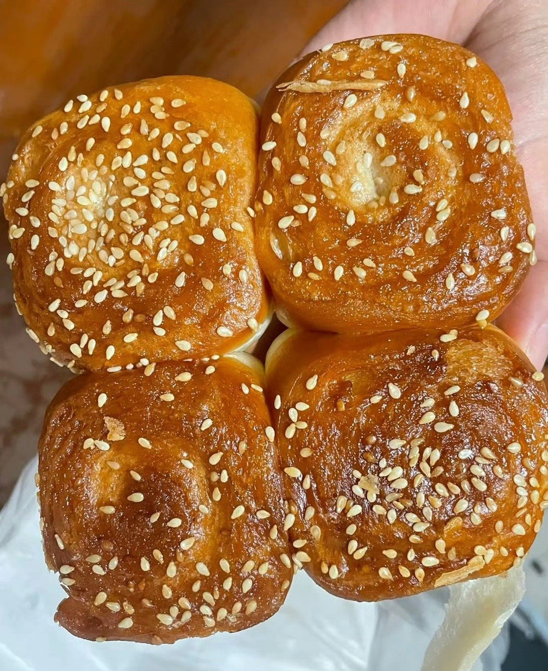 爱吃蜂蜜小面包的人天塌了有啥天塌了？就这么说吧，80后90后小时候喜欢吃的零食，