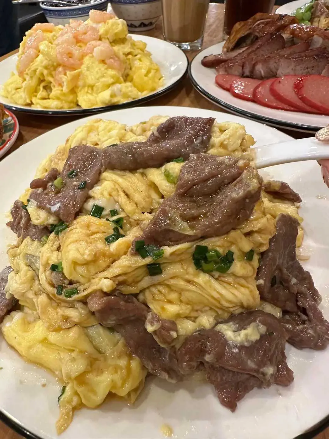 鸡蛋牛肉做的，谁知道叫什么？鸡蛋很嫩滑太好吃了！