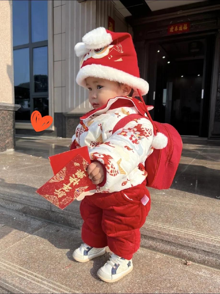 压岁钱别乱给，孩子超过这个年龄就别再给了，真不是小气而是另有原因过年给