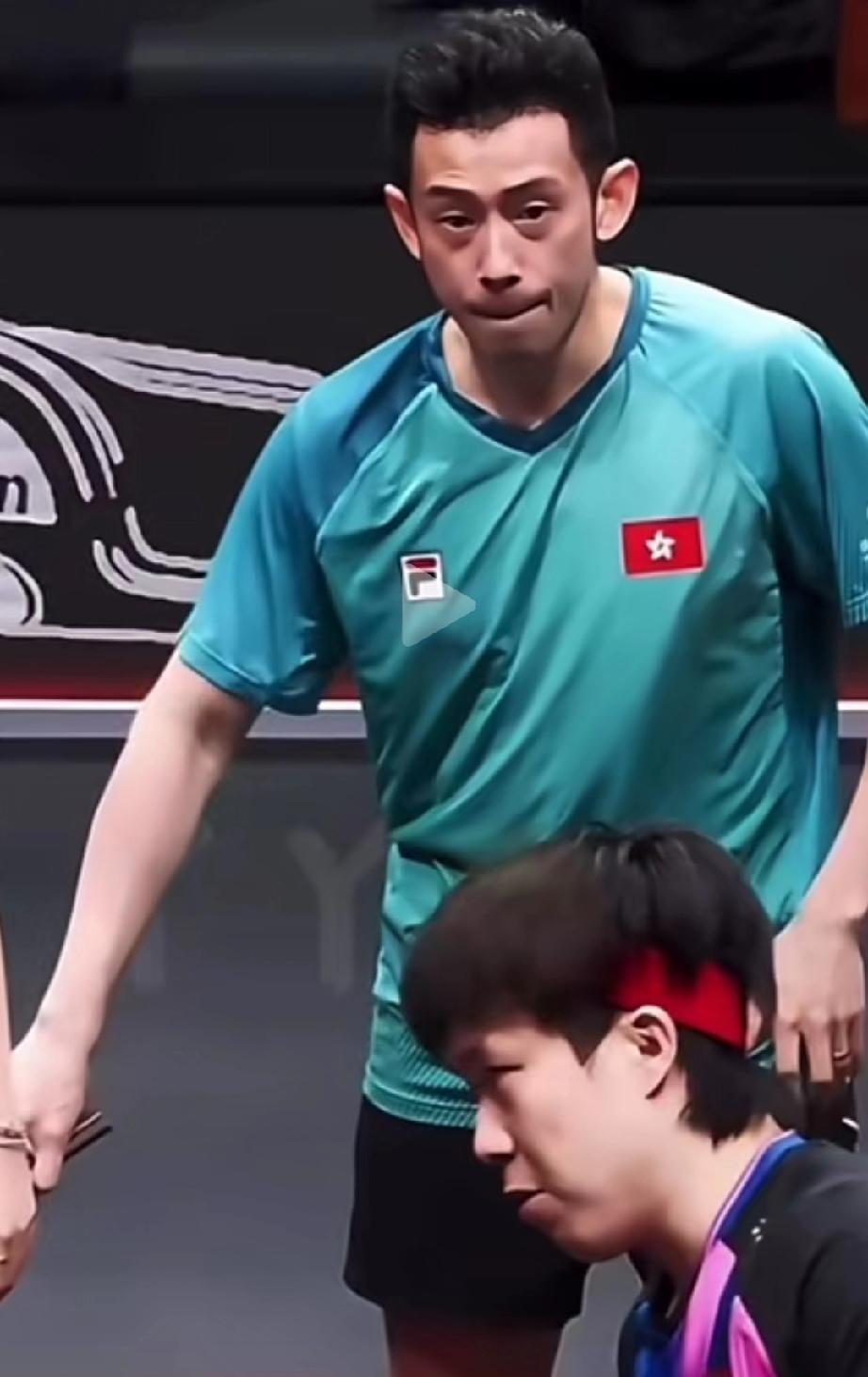 看着对面莎头商量对策，这边的香港组合，大圣一脸惊讶。咋，就我俩这样的，你俩世一