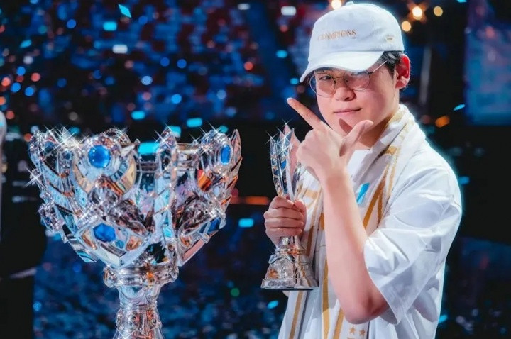 Reddit热议Gumayusi离队: 他热爱T1, 但T1对不起他