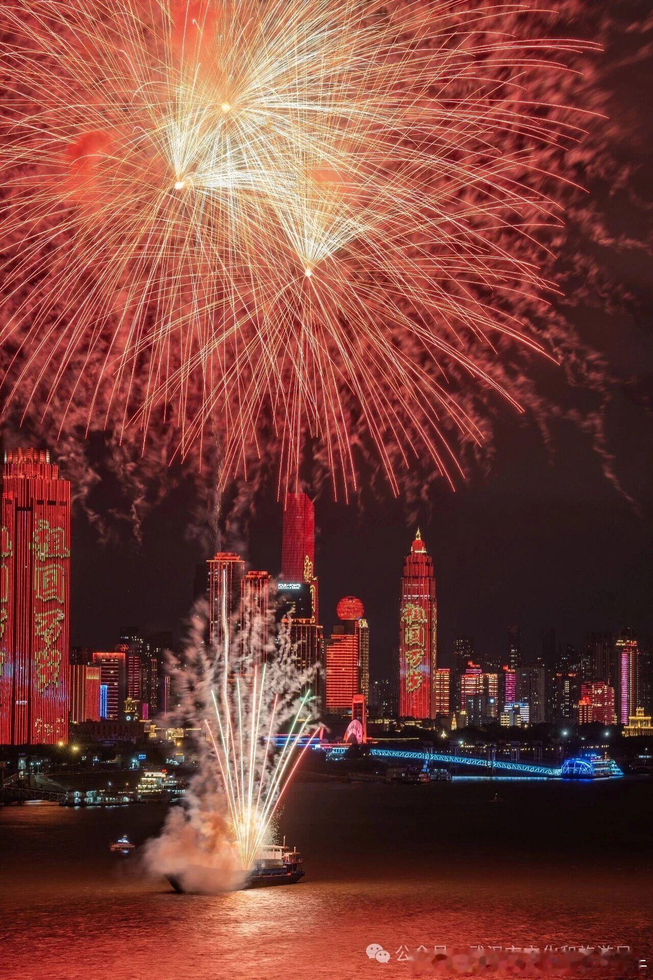 【武汉地铁昨日客流】2026年9月30日（周三），武汉地铁线网客运量（含换乘）