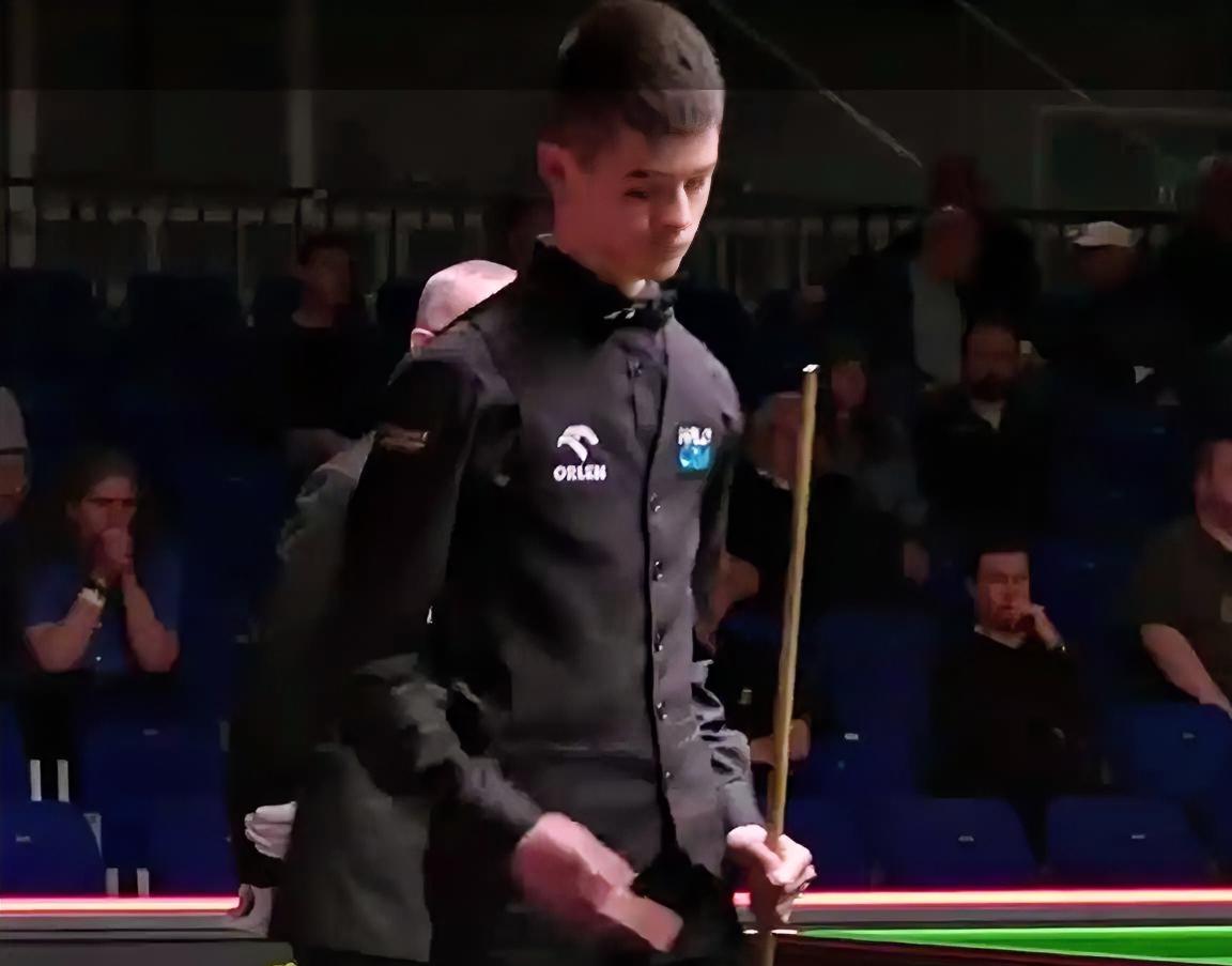 外卡选手闪耀谢菲尔德；巾帼不让须眉！王信伯携手白雨露4人晋级世锦赛资格赛第二轮！