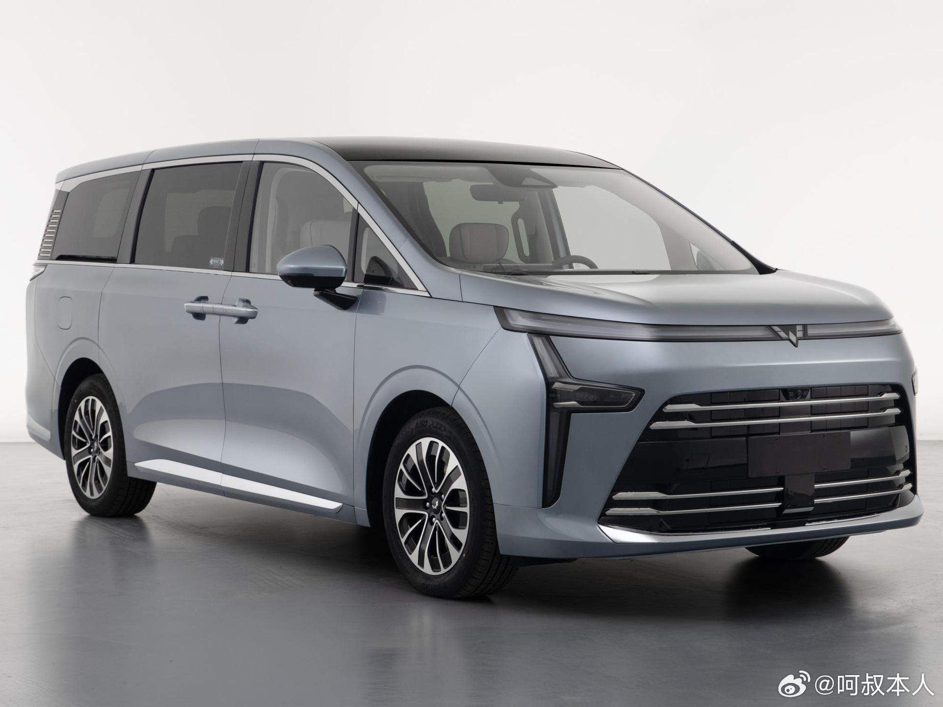 五菱全新插混MPV星光M这谍照气质一点不输新势力啊，新车已经上工信部了...
