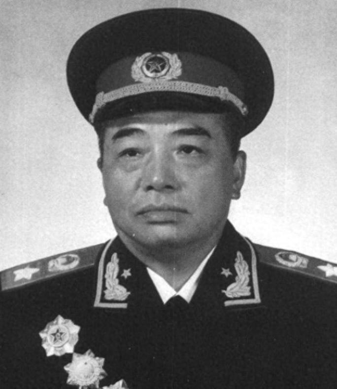 1974年彭德怀临终时叮嘱侄女彭梅魁，把他遗留的3000元遗产全部交给景希珍1