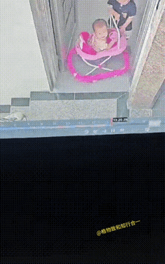 这太可惜了，这么多大人竟然没有一个人看着小孩子，希望他没事吧。