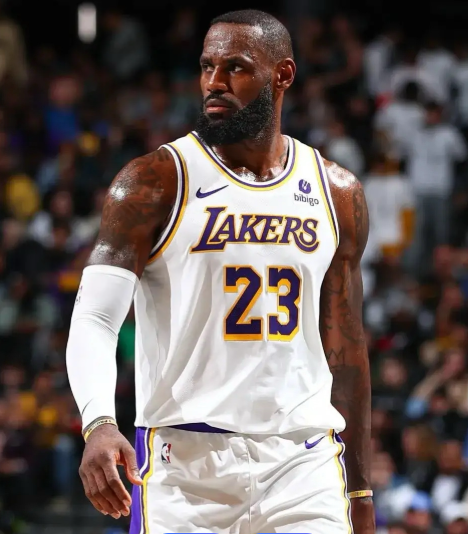 NBA一个赛季夺得双料MVP（常规赛MVP+总决赛FMVP）有多难，仅有9人达成