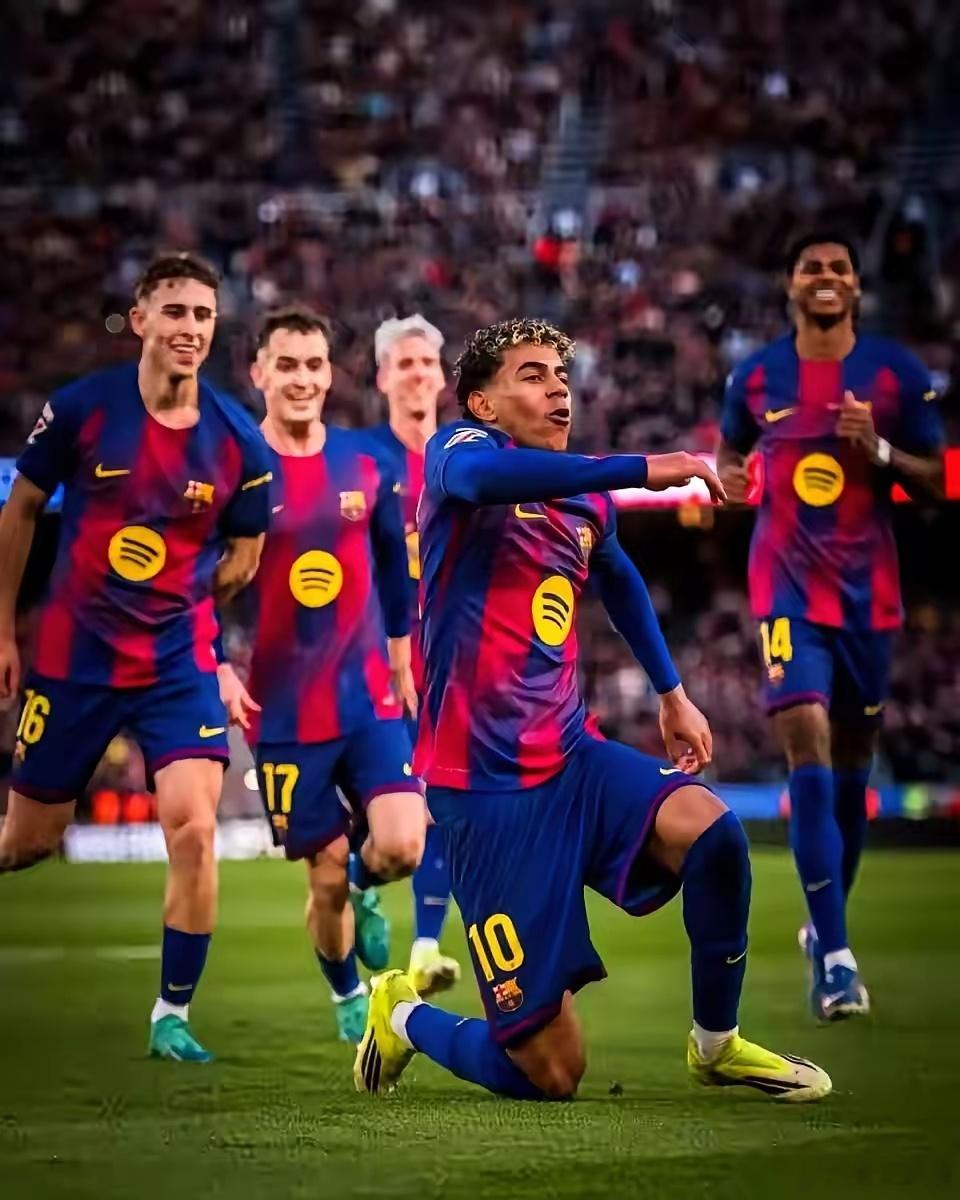 生活手记西甲的天，好像换了剧本。镜头给到皇马。球进了。姆巴佩，22个。全场沸腾。