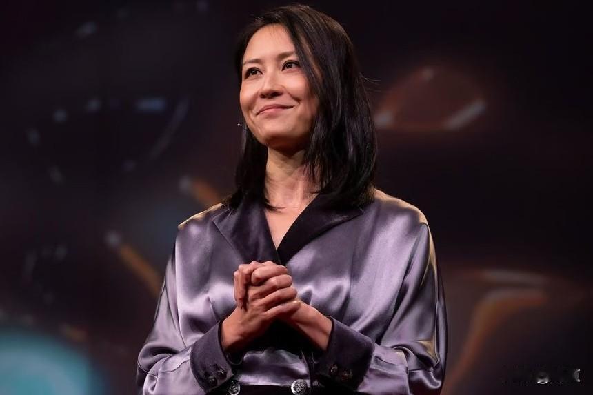 著名金融学教授驳斥“中国威胁论”。香港科技大学金融学教授金刻羽在最近的一次峰