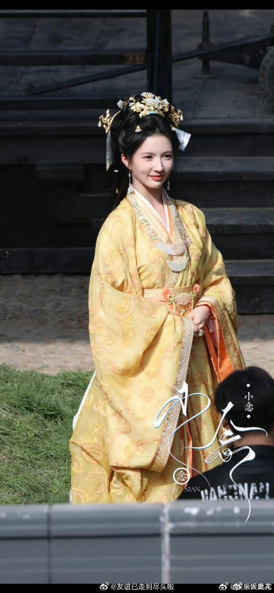 陈都灵田曦薇刘些宁撞衫陈都灵田曦薇刘些宁撞妆造陈都灵田曦薇，刘些宁的剧撞一起