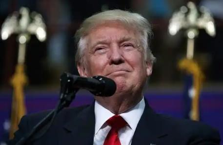 中国出手了。北京方面释放明确信号：这回的意思很直白：不跟你吵架了，直接让你“