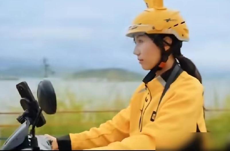 央视外卖员短片下架：脱离现实的宣传谁买账？央视与某外卖平台合作的外卖员短片